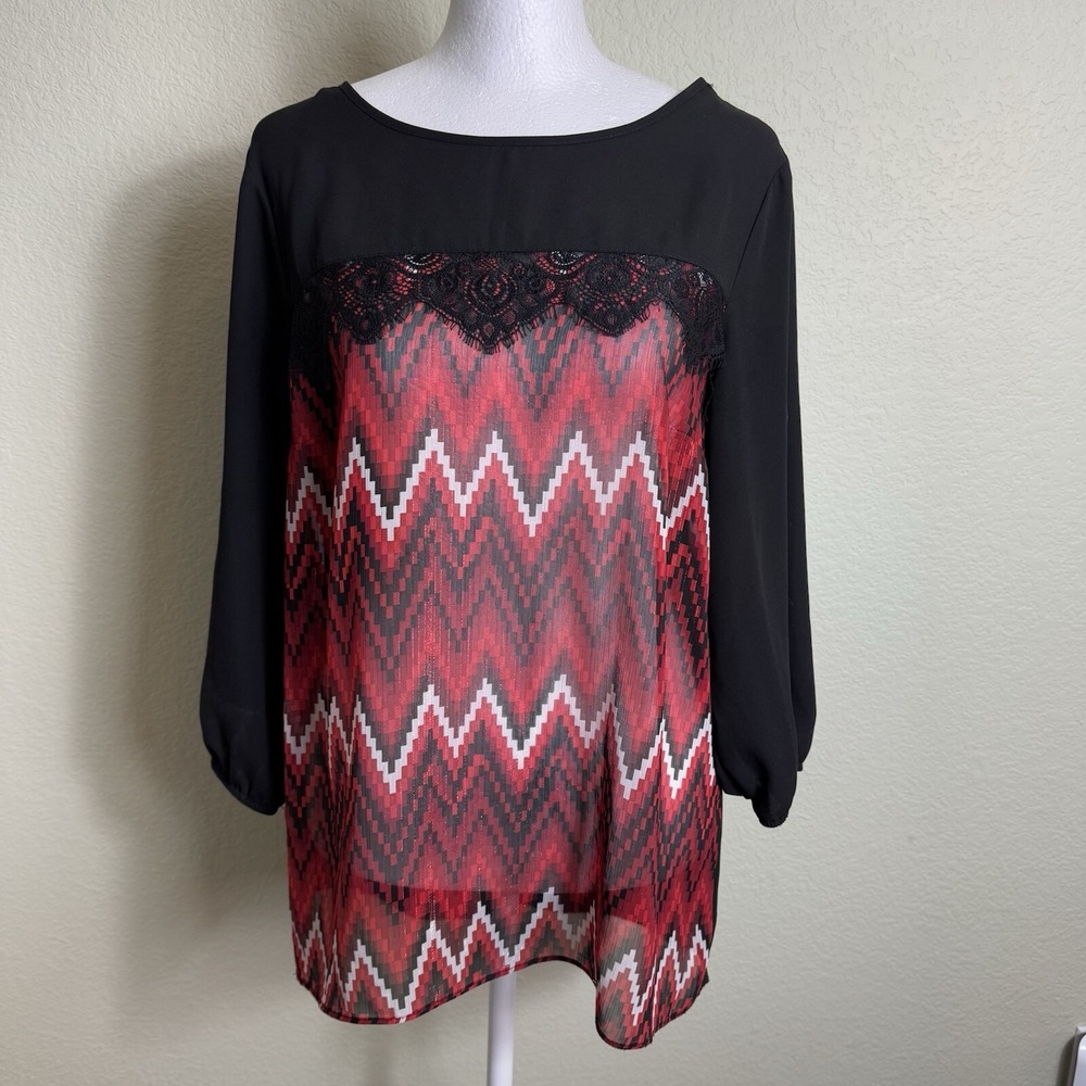 IN studio Women's Top Red Black White 3/4 Sleeve Chevron Print Lace Size PLโ
